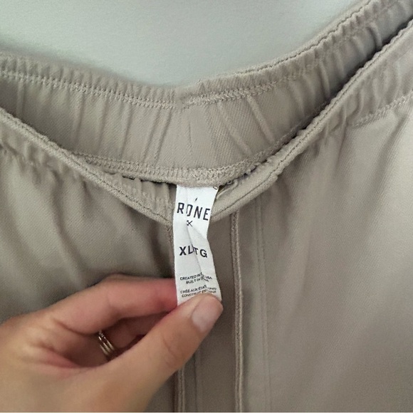 Men's Rhône Retro Session 8" Shorts Tan Size XL - Picture 3 of 5